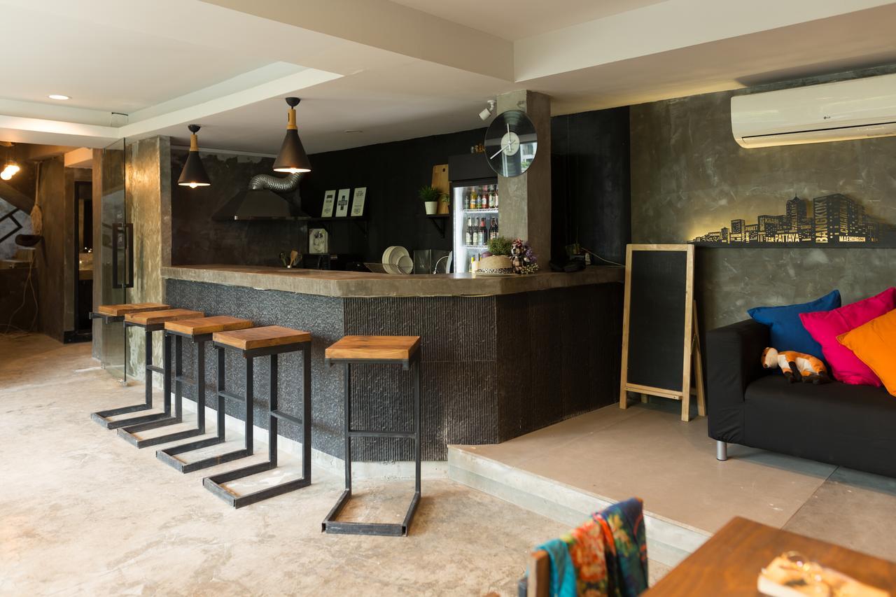 Revolution Hostel Asoke Bangkok Exteriér fotografie